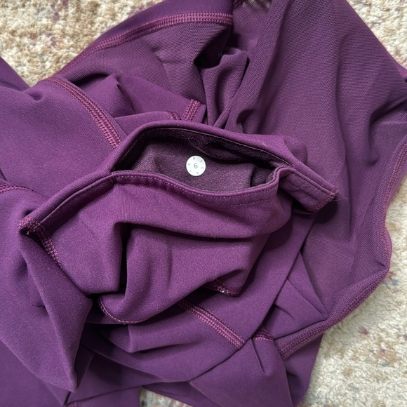 Lululemon Mesh Panel High Rise Legging - Picture 4 of 9